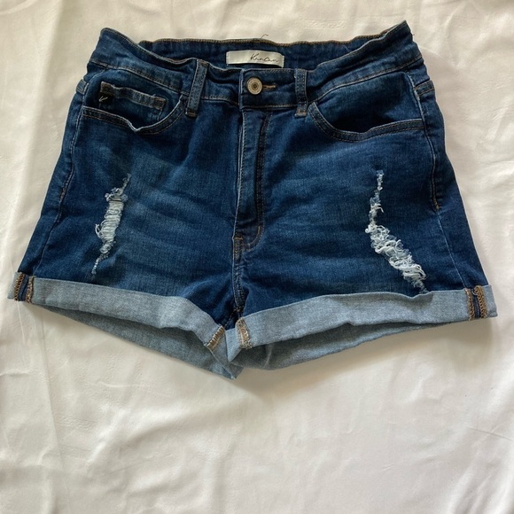 KanCan Estilo Dark Wash High Rise Rolled Hem Short 9/28 Distressed - Picture 1 of 11